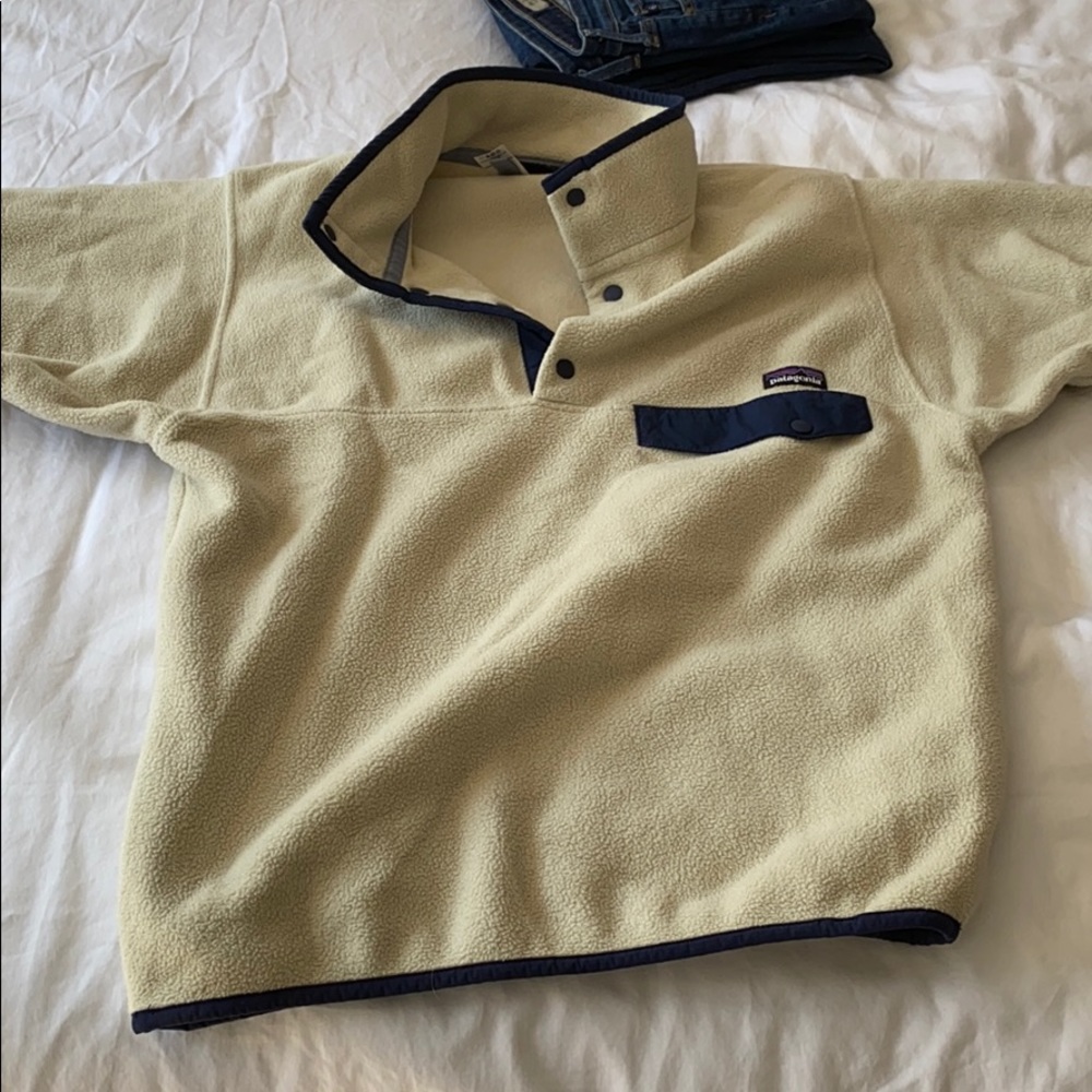 Cream Patagonia pullover
